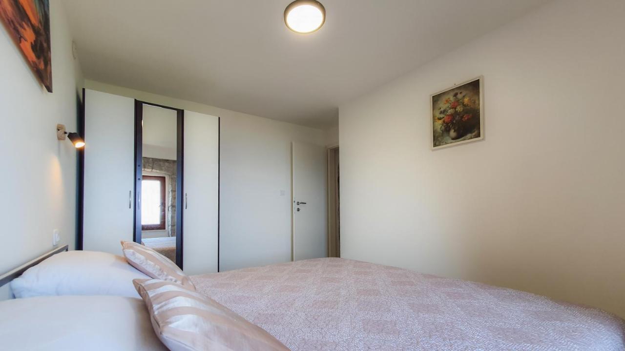 Apartment Bugenvilija 洛夫兰 外观 照片