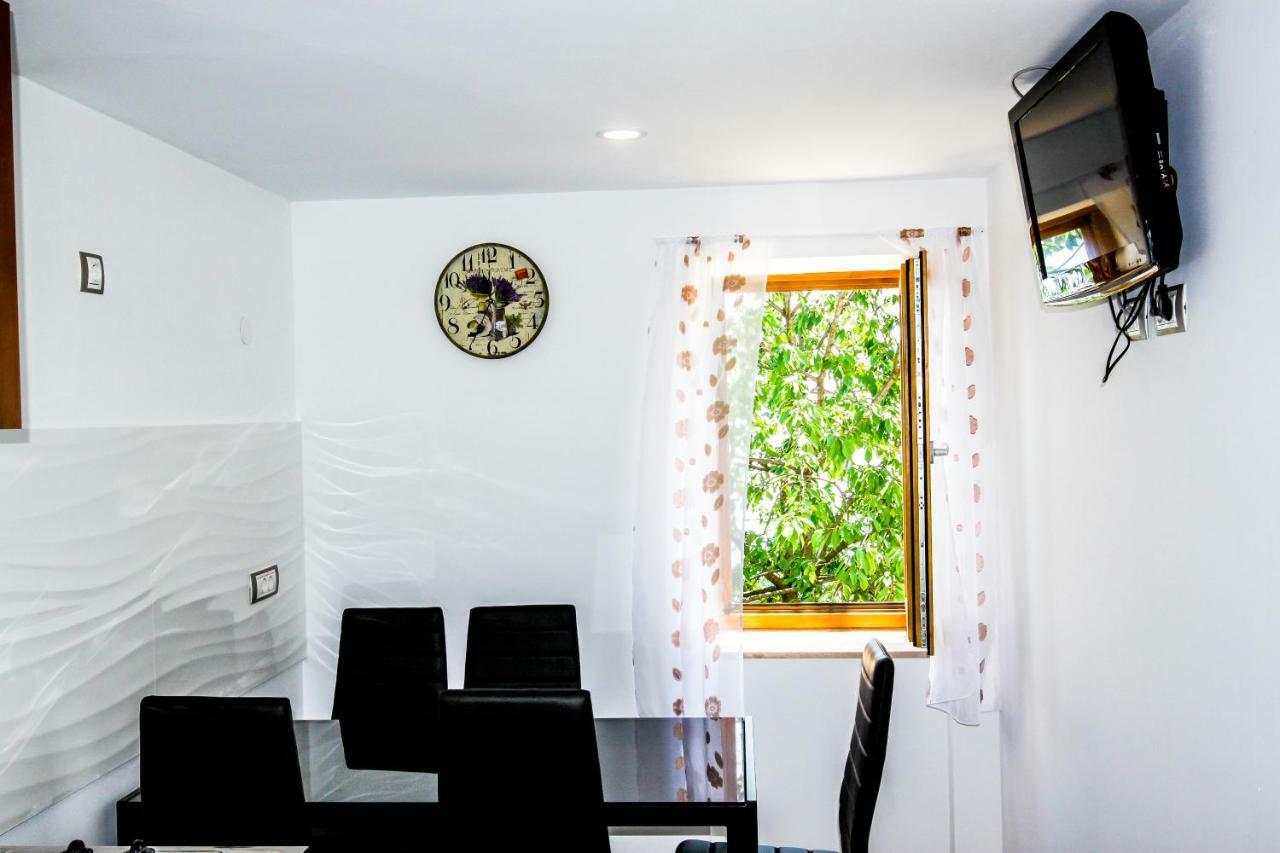 Apartment Bugenvilija 洛夫兰 外观 照片